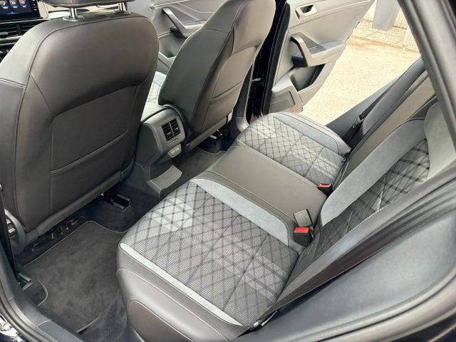 VOLKSWAGEN T-Roc 1.0 TSI R-Line