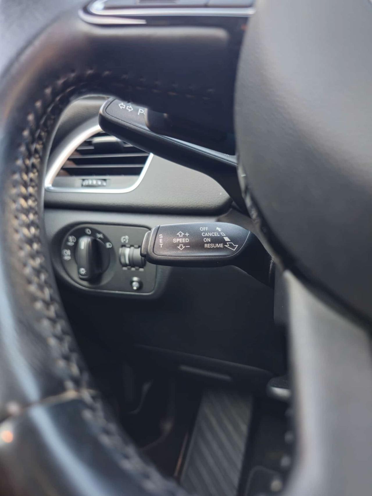 Audi Q3 2.0 TDI quattro S tronic Business