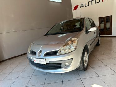 Renault Clio 1.2 16V 5 porte Confort