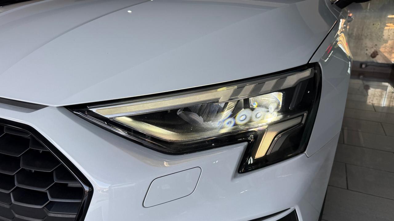AUDI A3 SPORTBACK S LINE IDENTITY BLACK