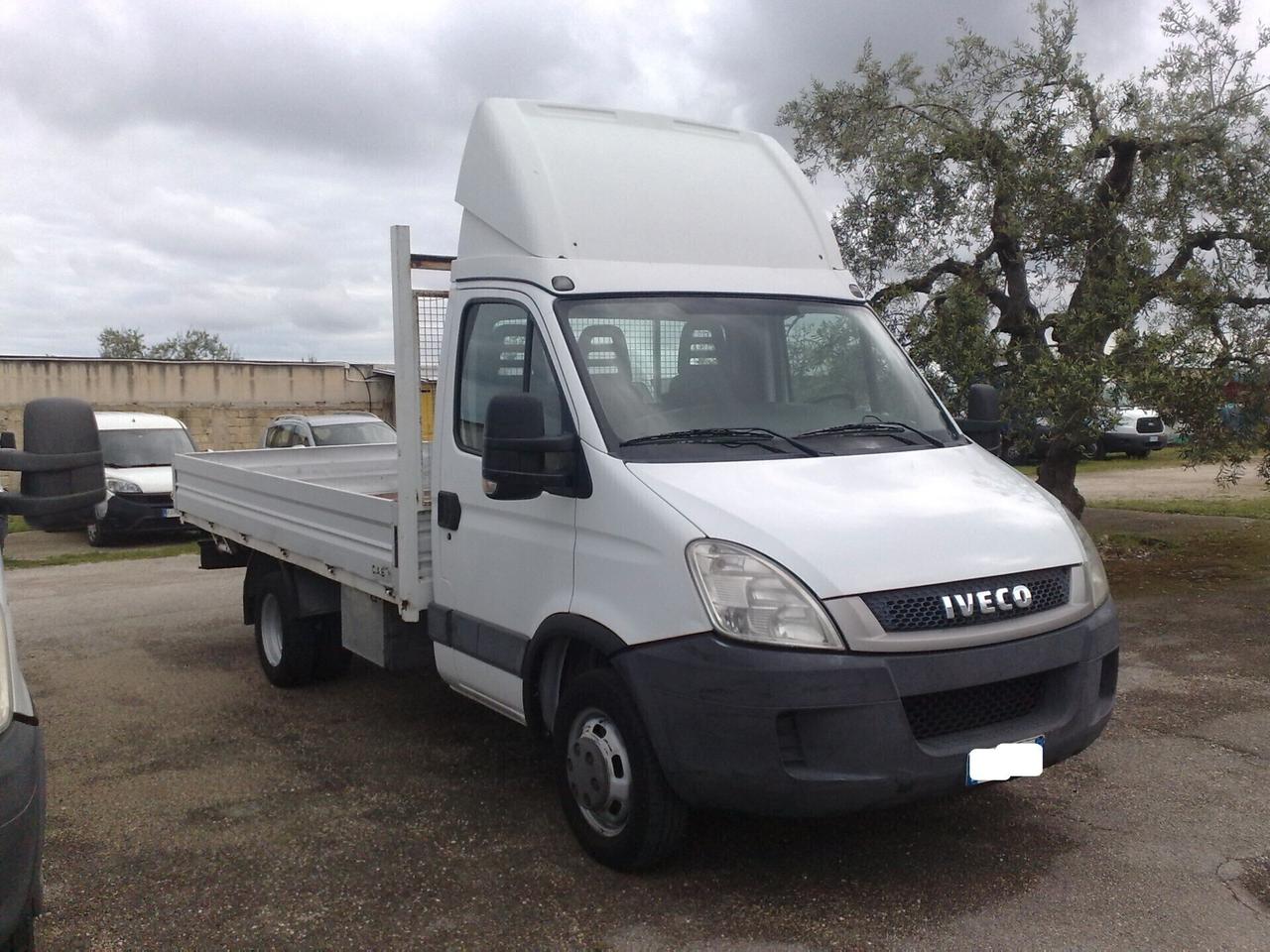 Iveco Daily 35c14 3000cc C.FISSO - 2011