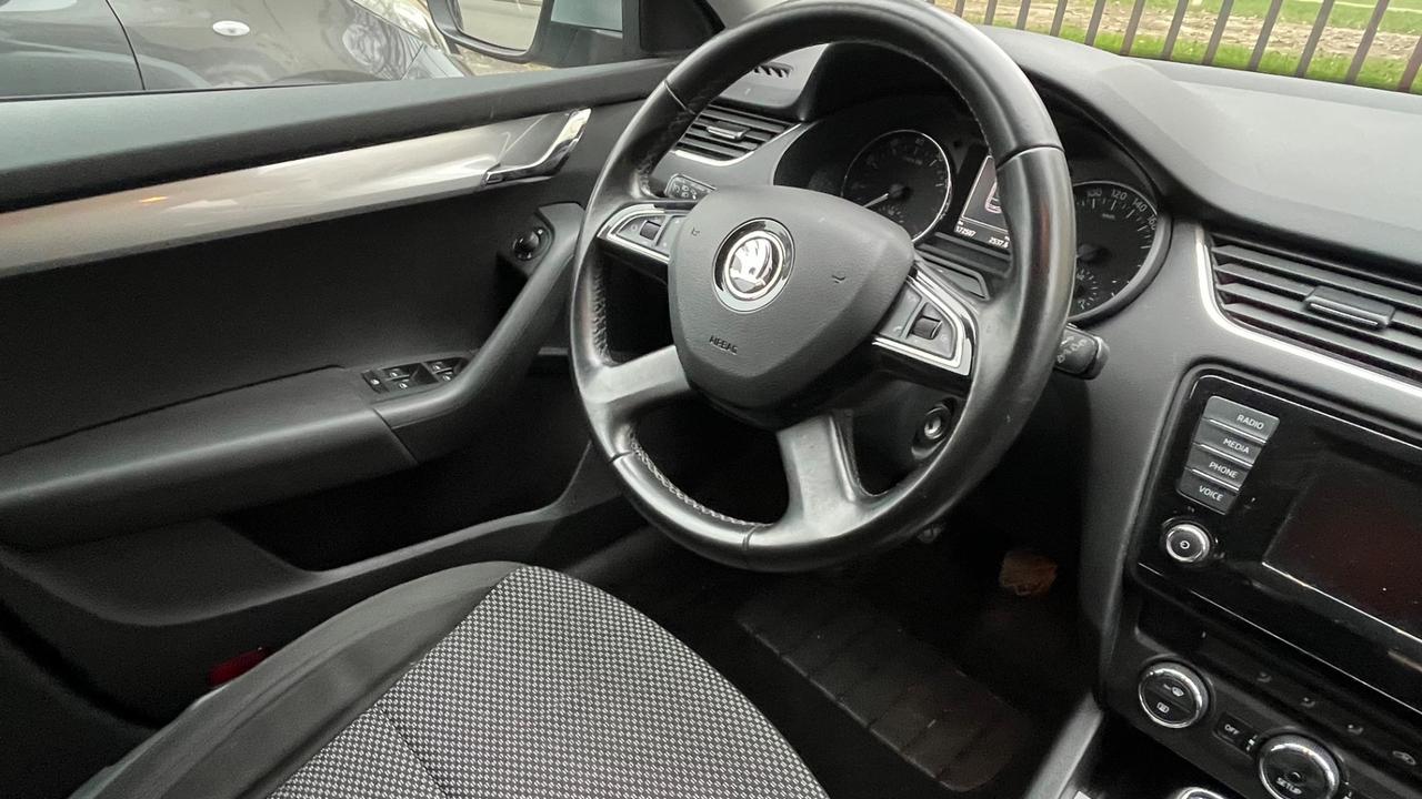 Skoda Octavia 1.4 TSI Wagon Executive G-Tec