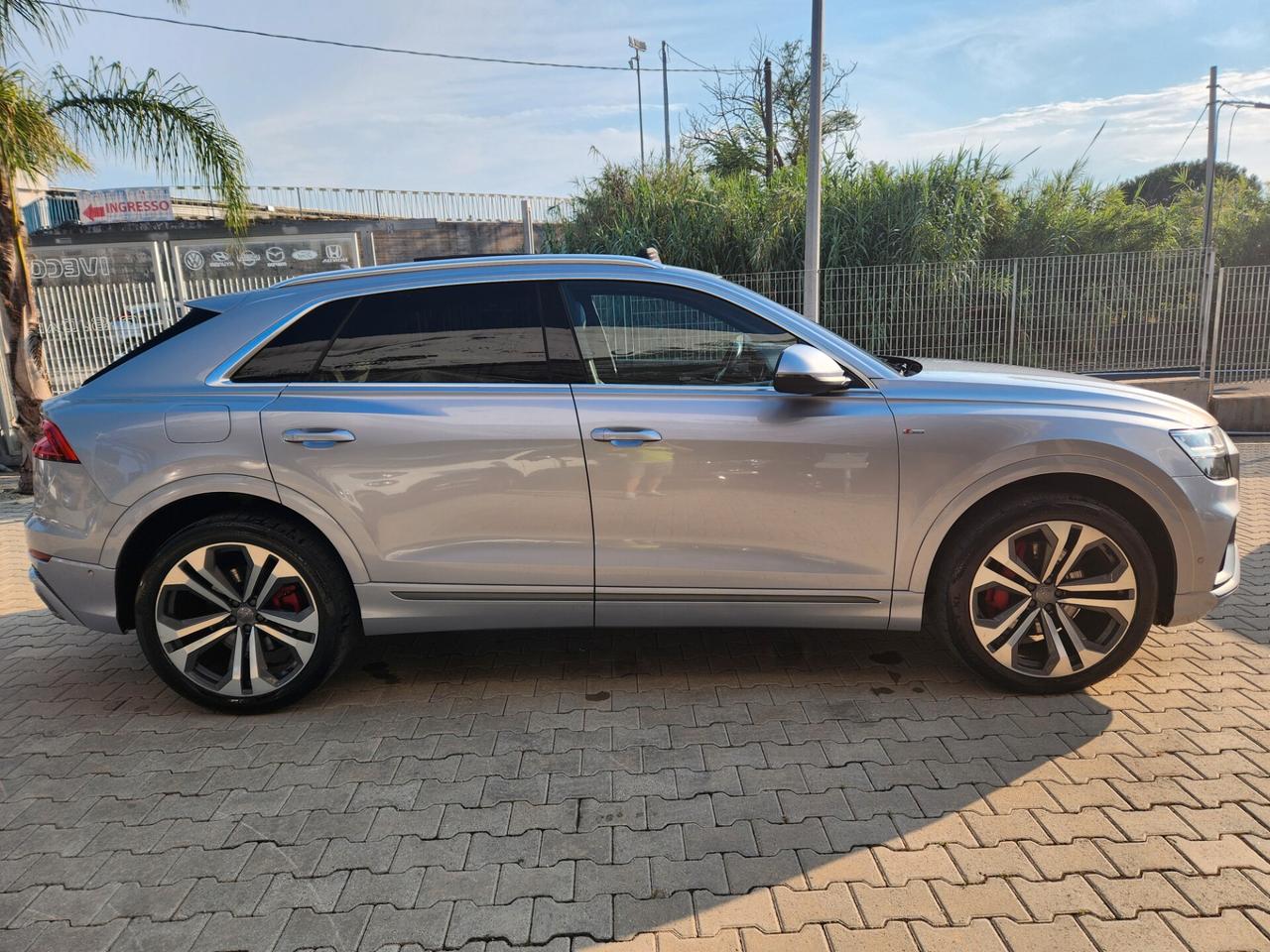 Audi A8 3.0 SLINE