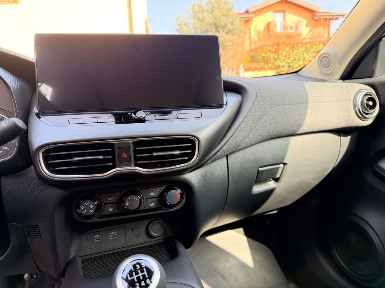 Nissan Juke Acenta 1.0 DIG-T 114 #9785