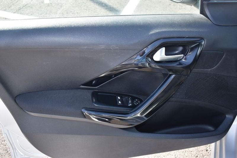 Peugeot 208 1.2 VTi 82 CV 5 porte Active