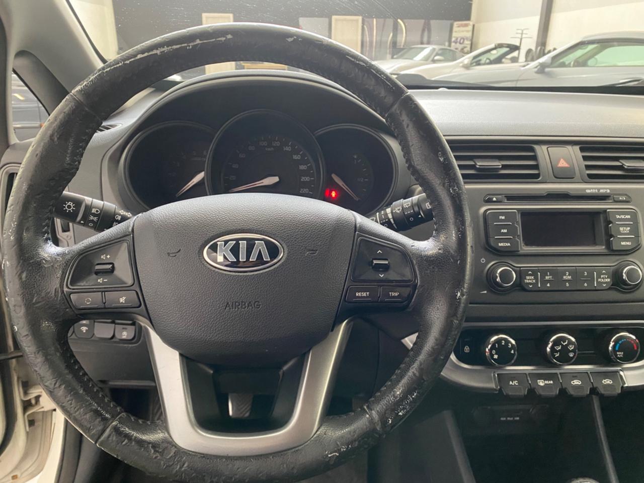 Kia Rio 1.1 CRDi WGT 3p. EX