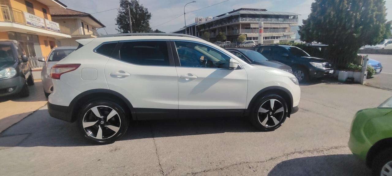 Nissan Qashqai 1.2 DIG-T Tekna