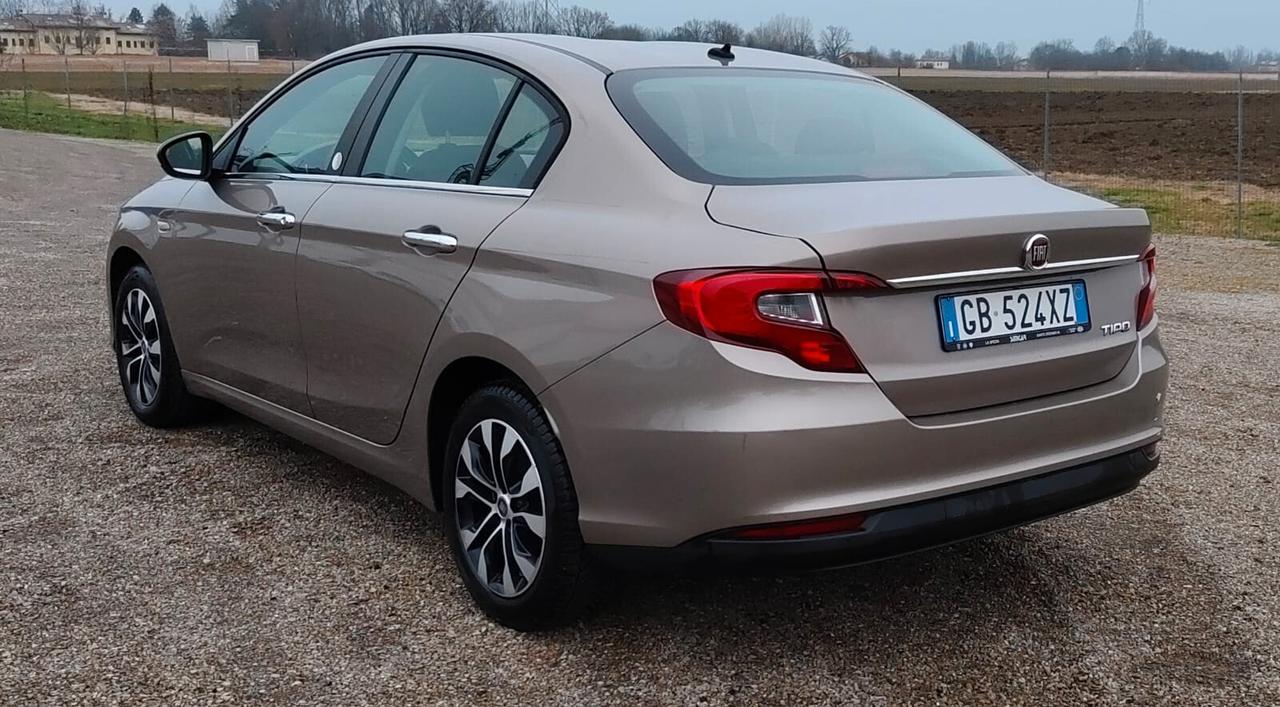 Fiat Tipo 1.0 4 porte