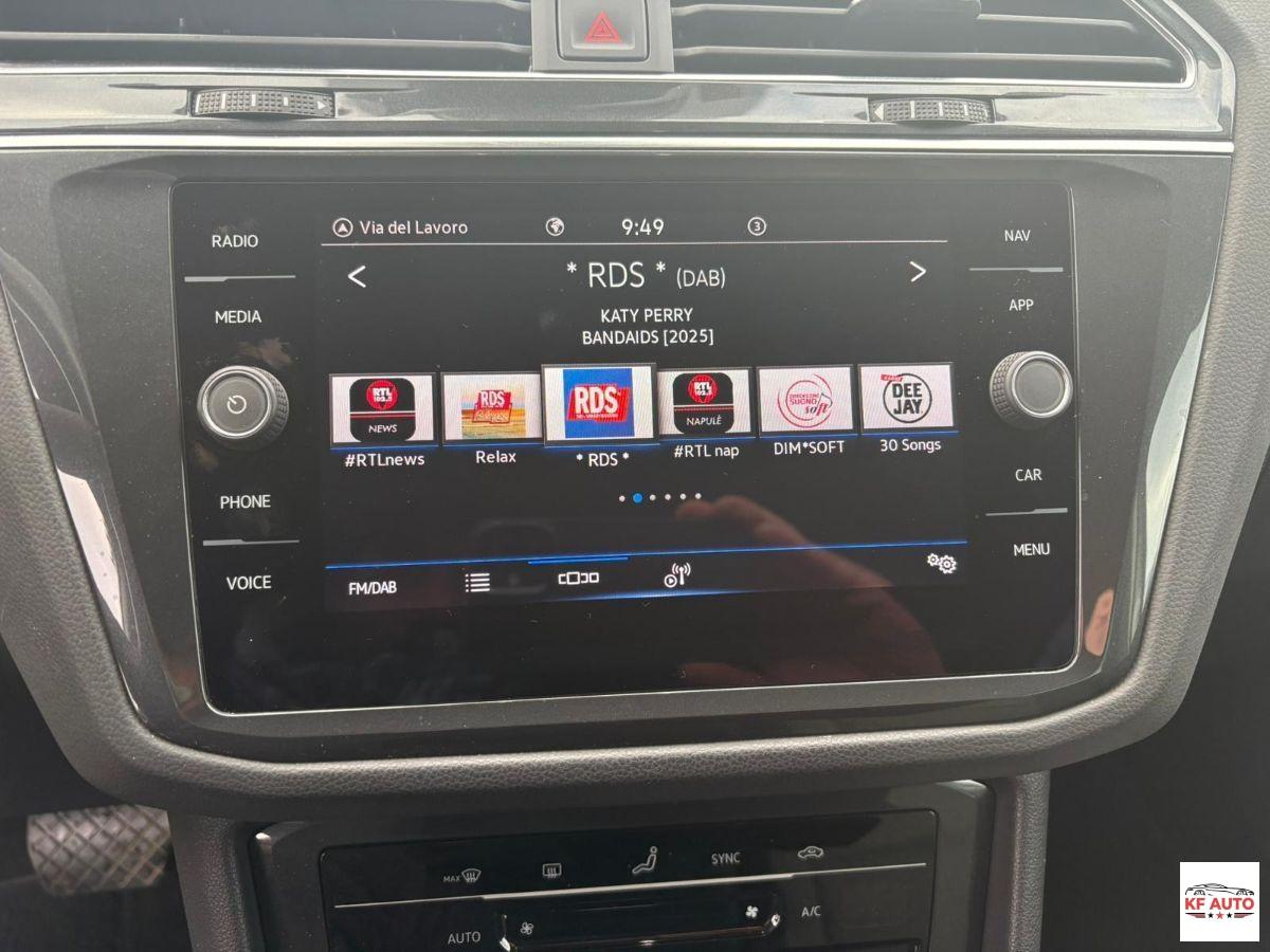 VOLKSWAGEN - Tiguan 2.0 tdi scr Elegance 150cv dsg