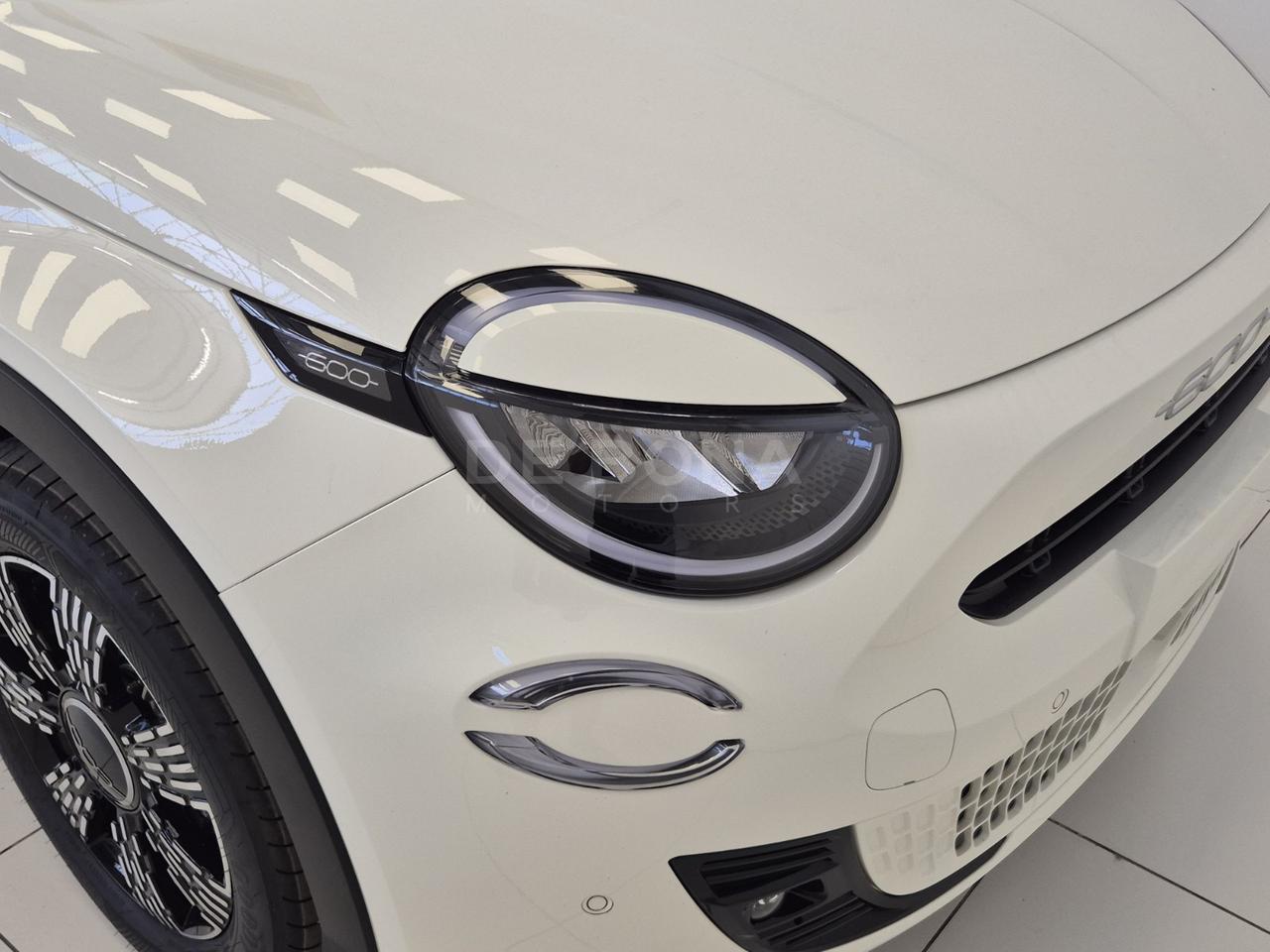 Fiat 600 1.2 hybrid icon 110cv auto