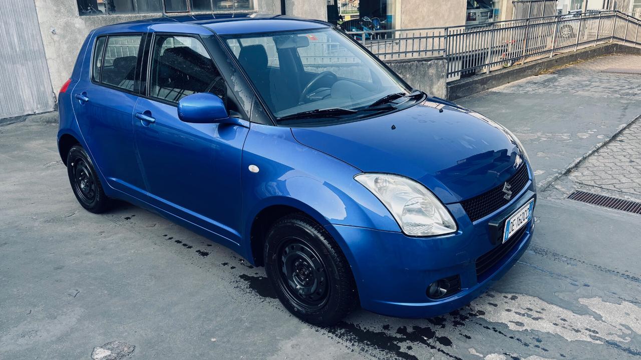Suzuki Swift 1.3 4x4 5p. GL