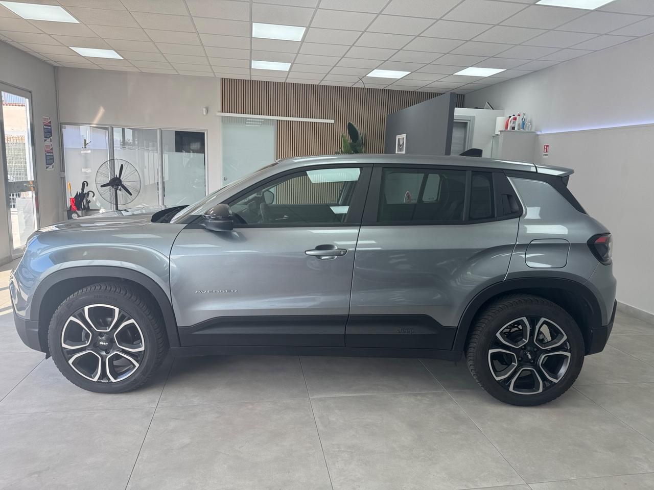 Jeep Avenger 1.2 Turbo 100 CV Summit
