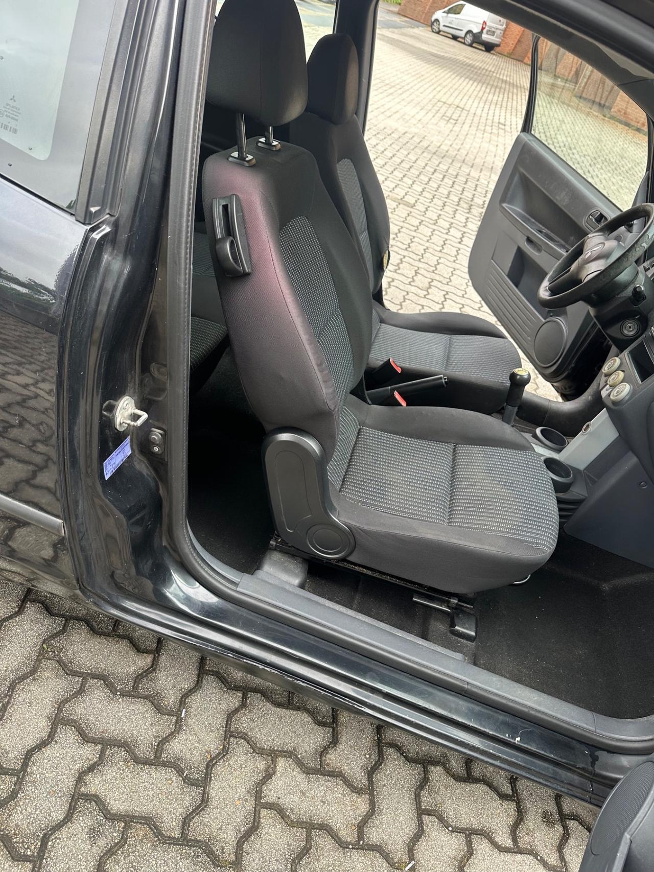 Mitsubishi Colt 1.1 12V 3p. Inform