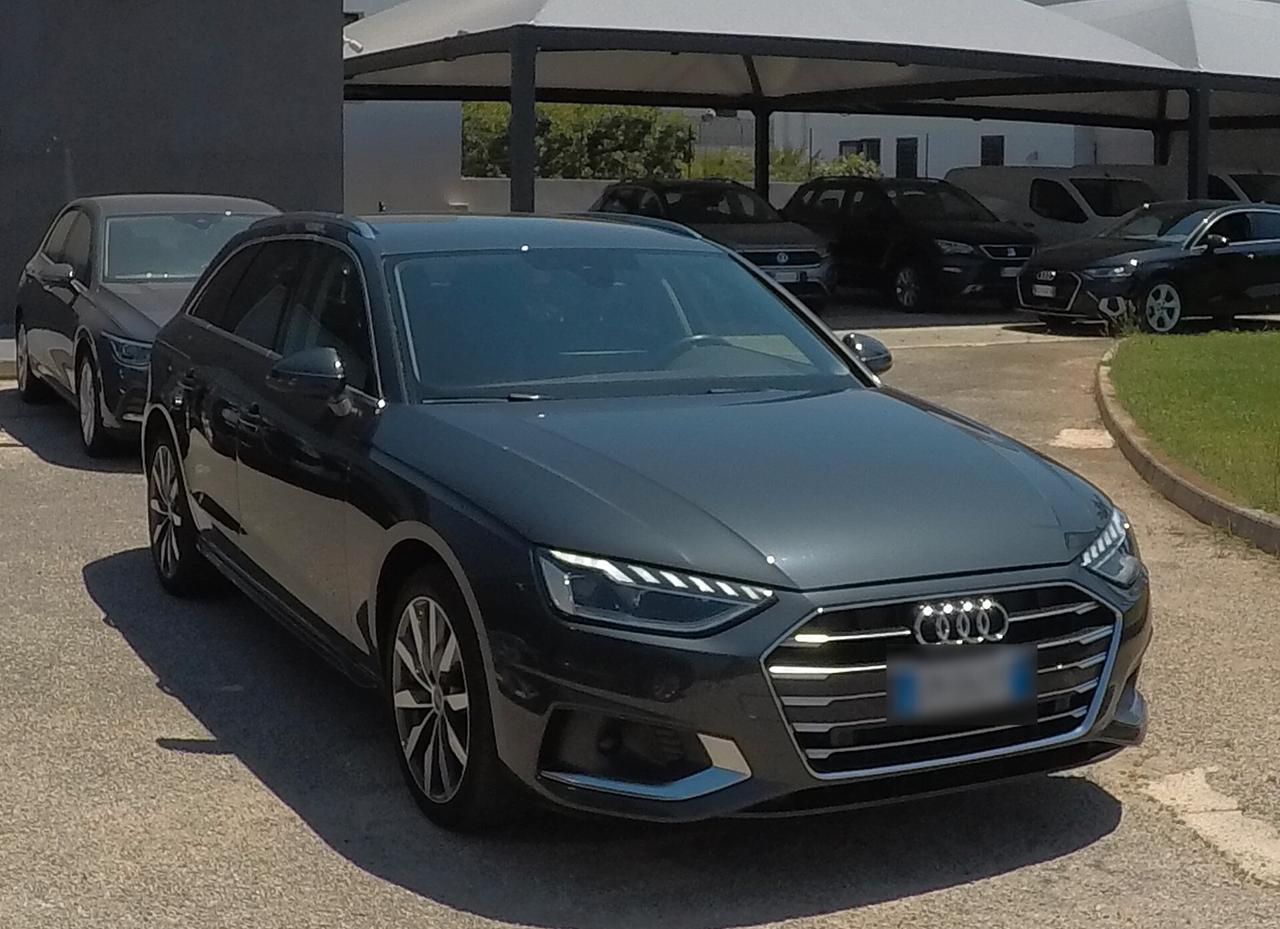 Audi A4 Avant 35 TDI/163 CV S tronic Business Advanced