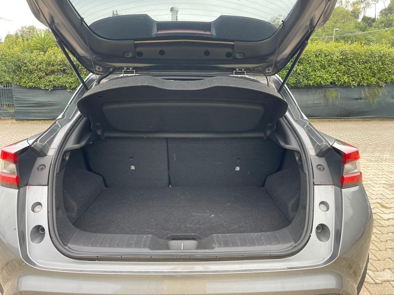 Nissan Juke 1.0 DIG-T 114 CV DCT Tekna