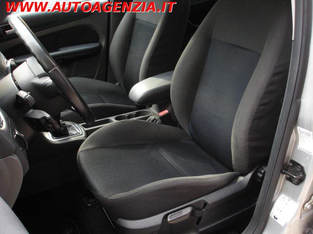 FORD Focus 1.6 TDCi (90CV) 5p. (POCHI KM)