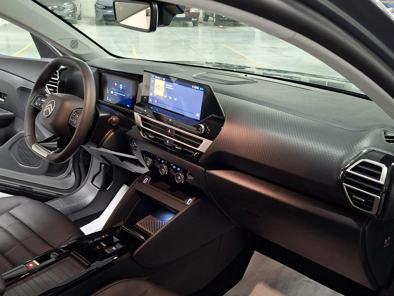 Citroen C4 X 1.2 PureTech 130CV Plus EAT8 Km. 0 MY'25