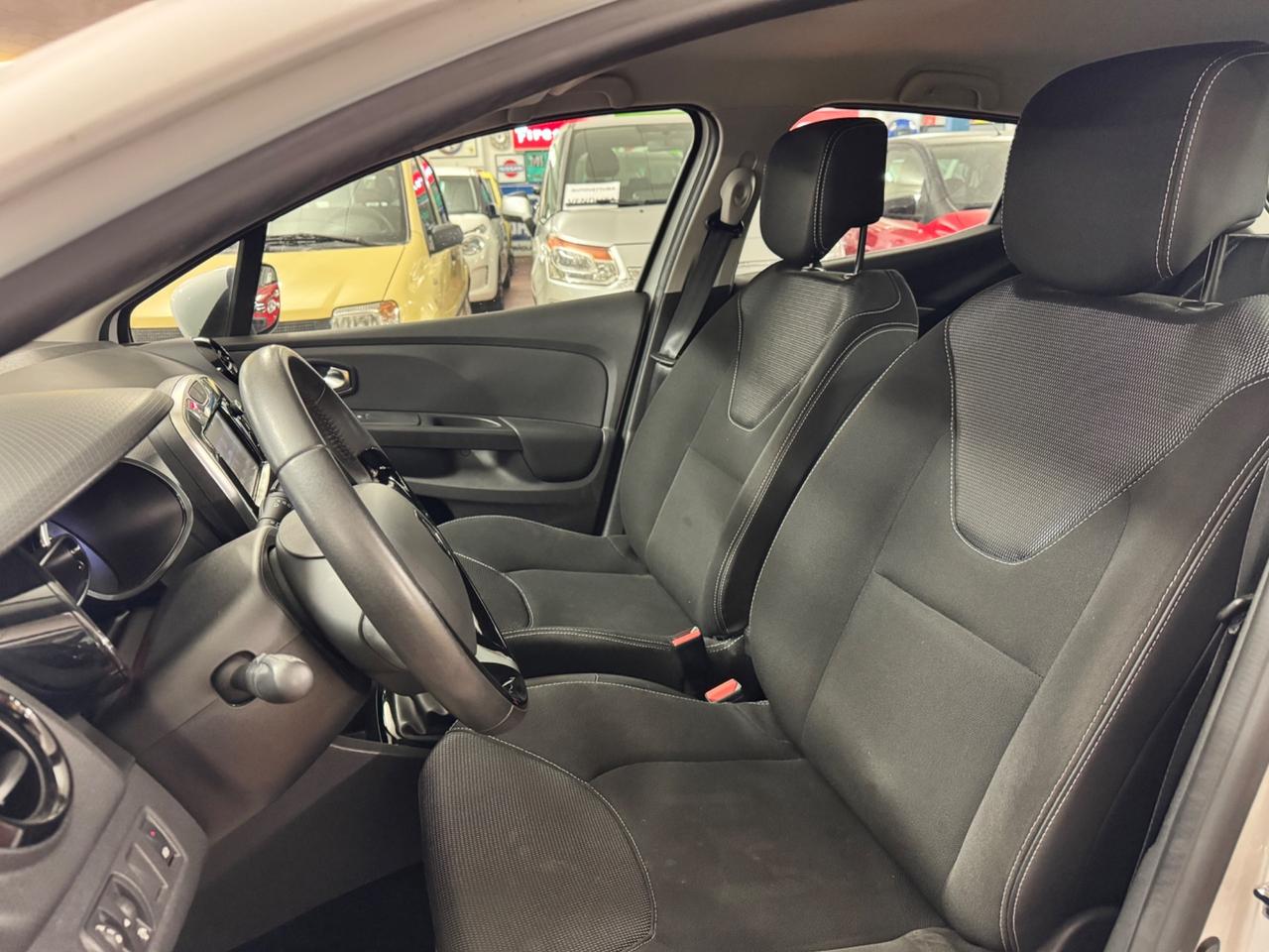 Renault Clio TCe 12V 90CV Start&Stop 5 porte Energy Intens