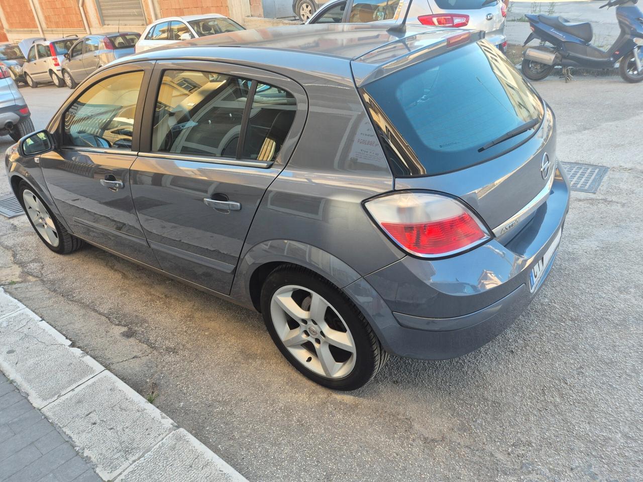 OPEL ASTRA H BERLINA 1.9 DIESEL 120 CV KM CERTIF