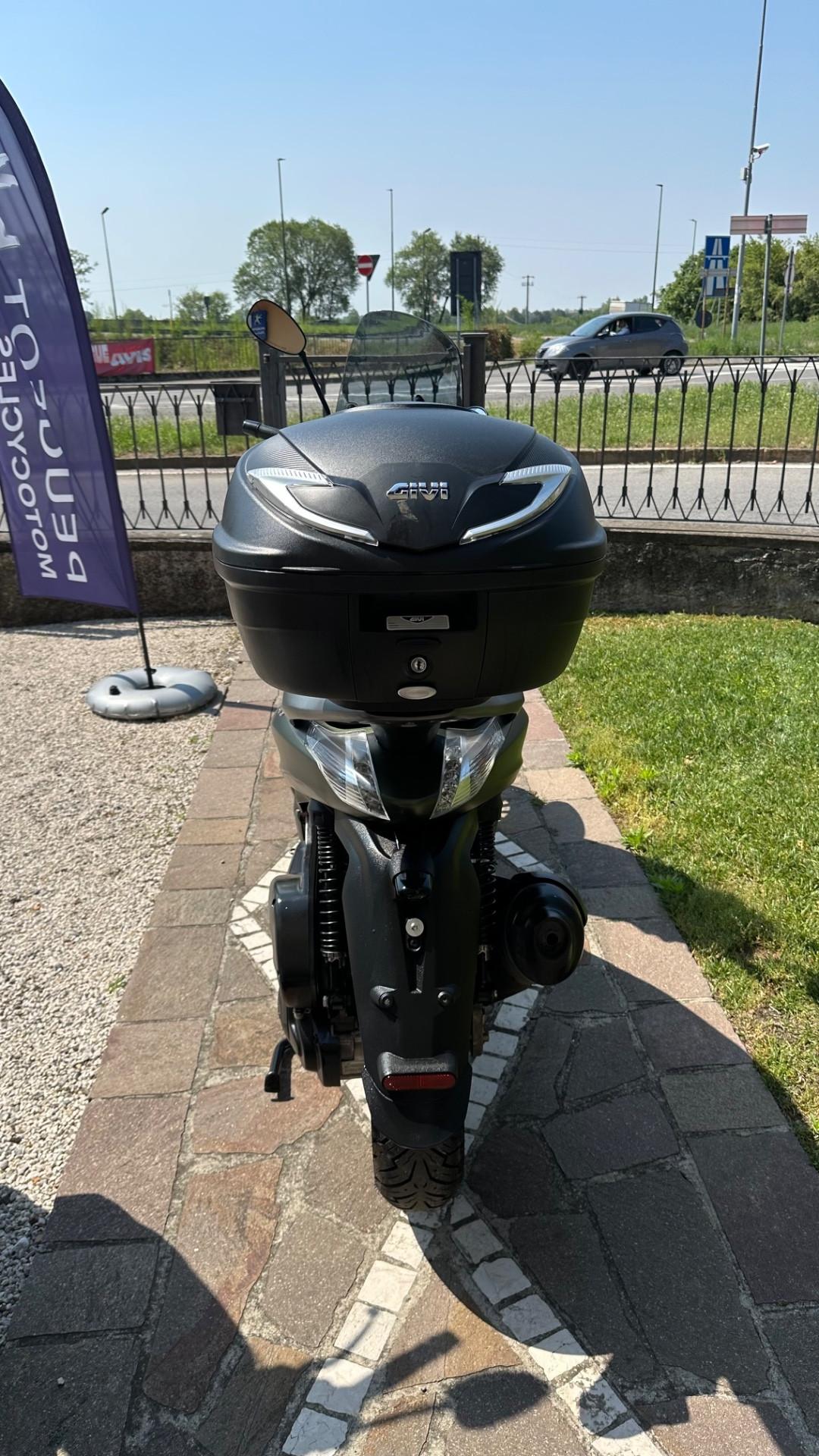 Piaggio Beverly 300 i.e. S