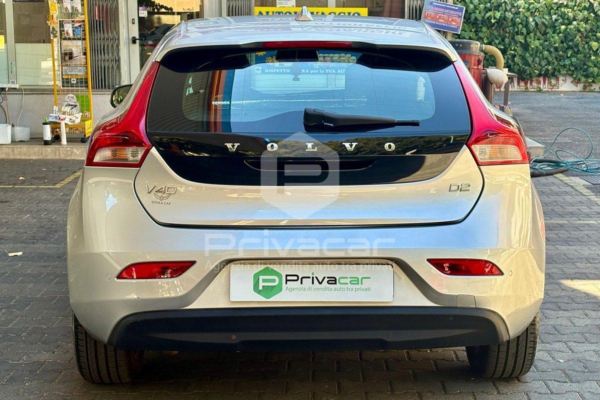 VOLVO V40 D2 R-design Kinetic