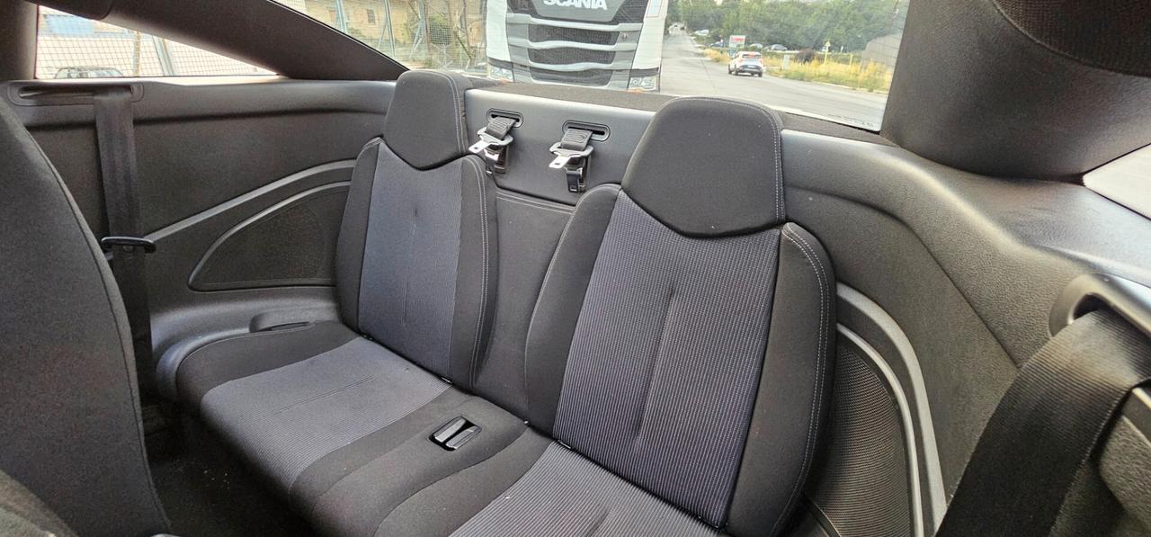 Peugeot RCZ 2.0 HDi 163CV Asphalt