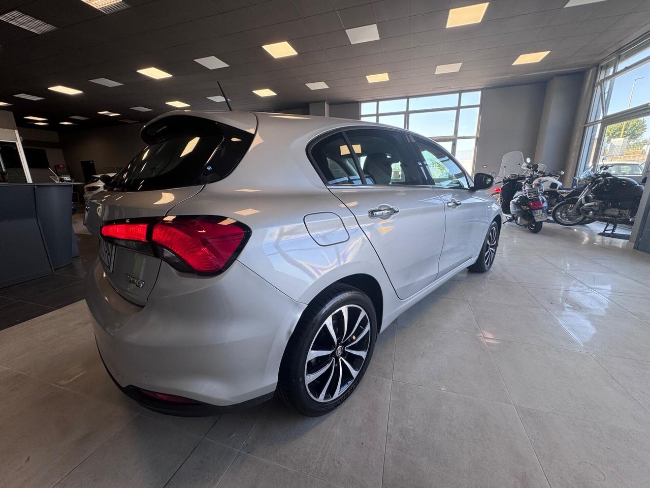 FIAT TIPO AUTOMATICA 1.6 MJET 120CV LOUNGE