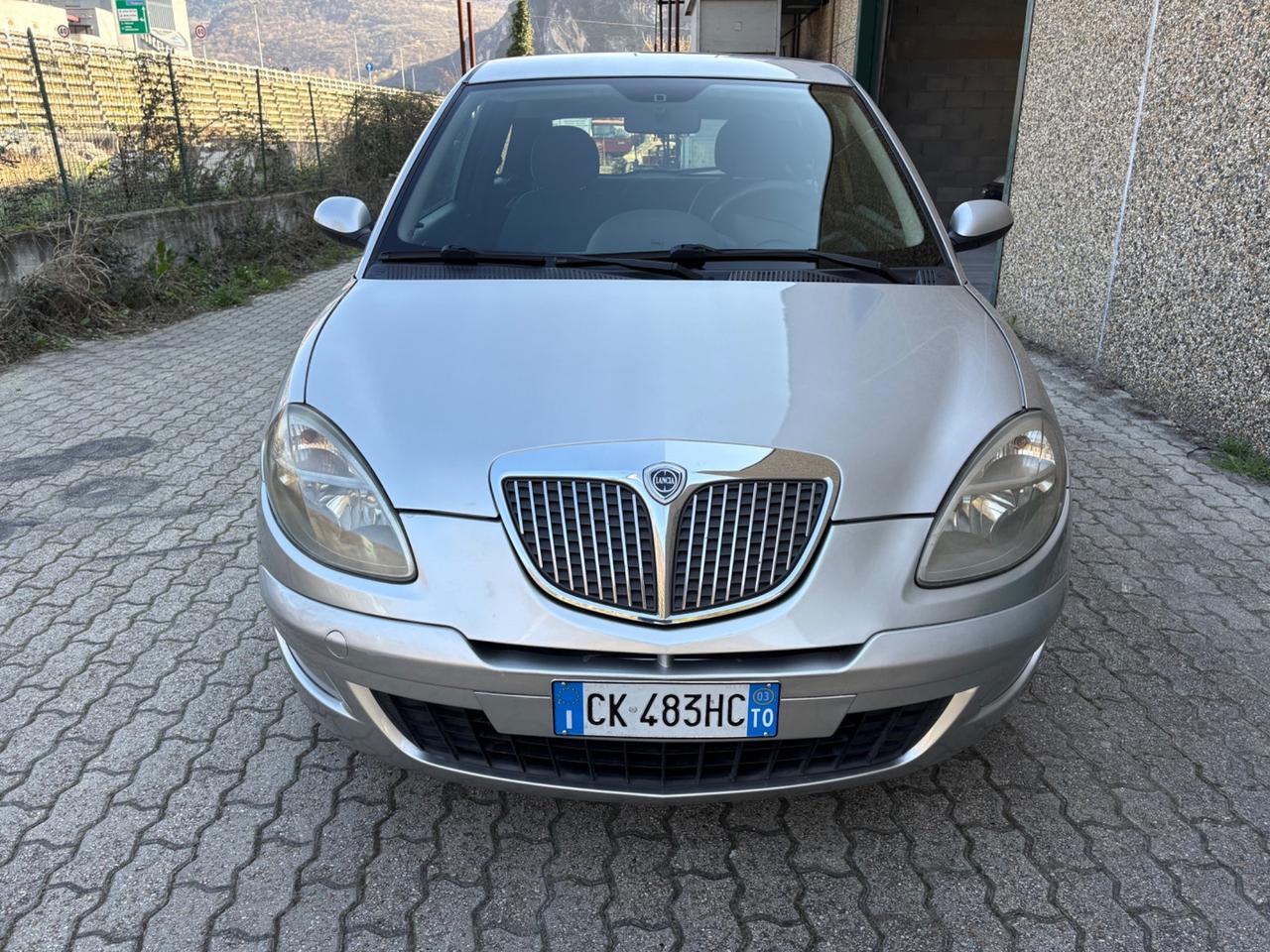 Lancia Ypsilon 1.2 Argento