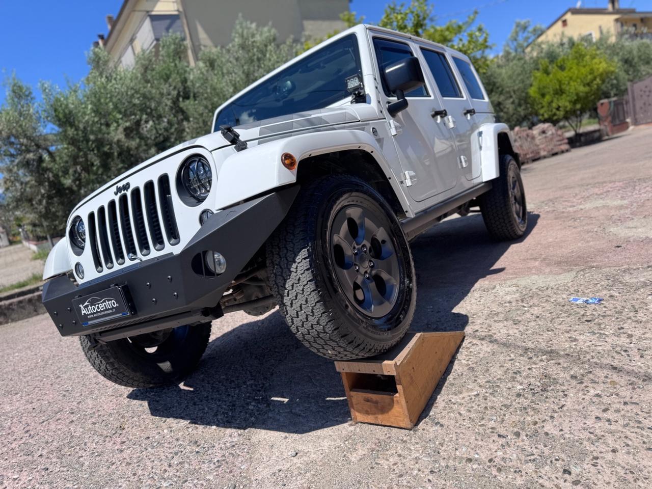 Jeep Wrangler Unlimited 2.8 CRD DPF Sahara Auto