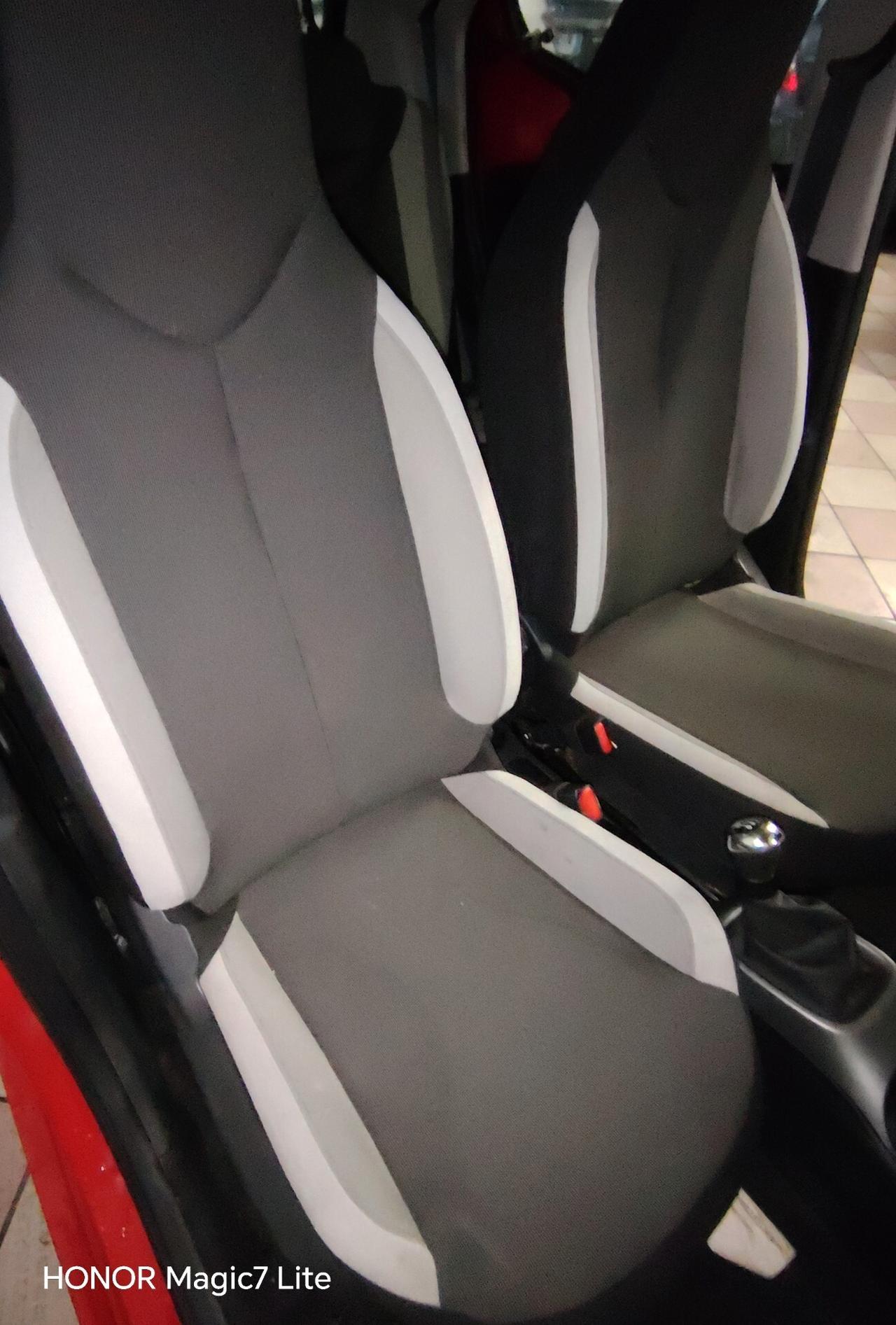 Toyota Aygo 1.0 VVT-i 69 CV 5 porte x-business