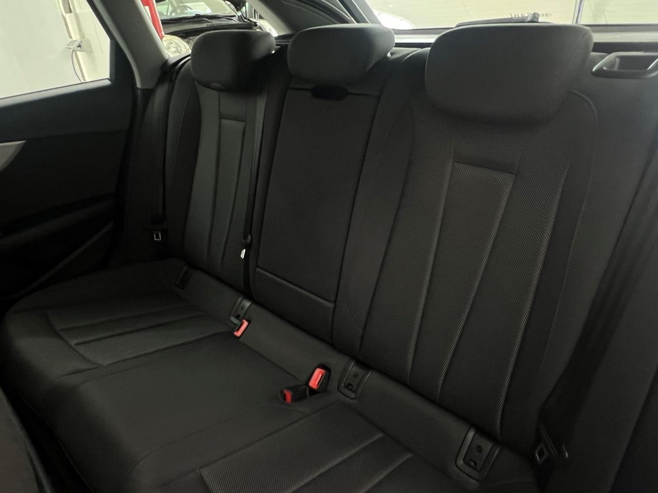 AUDI A4 V 2019 Avant A4 Avant 35 2.0 tdi mhev Business Advanced 163cv s-tronic