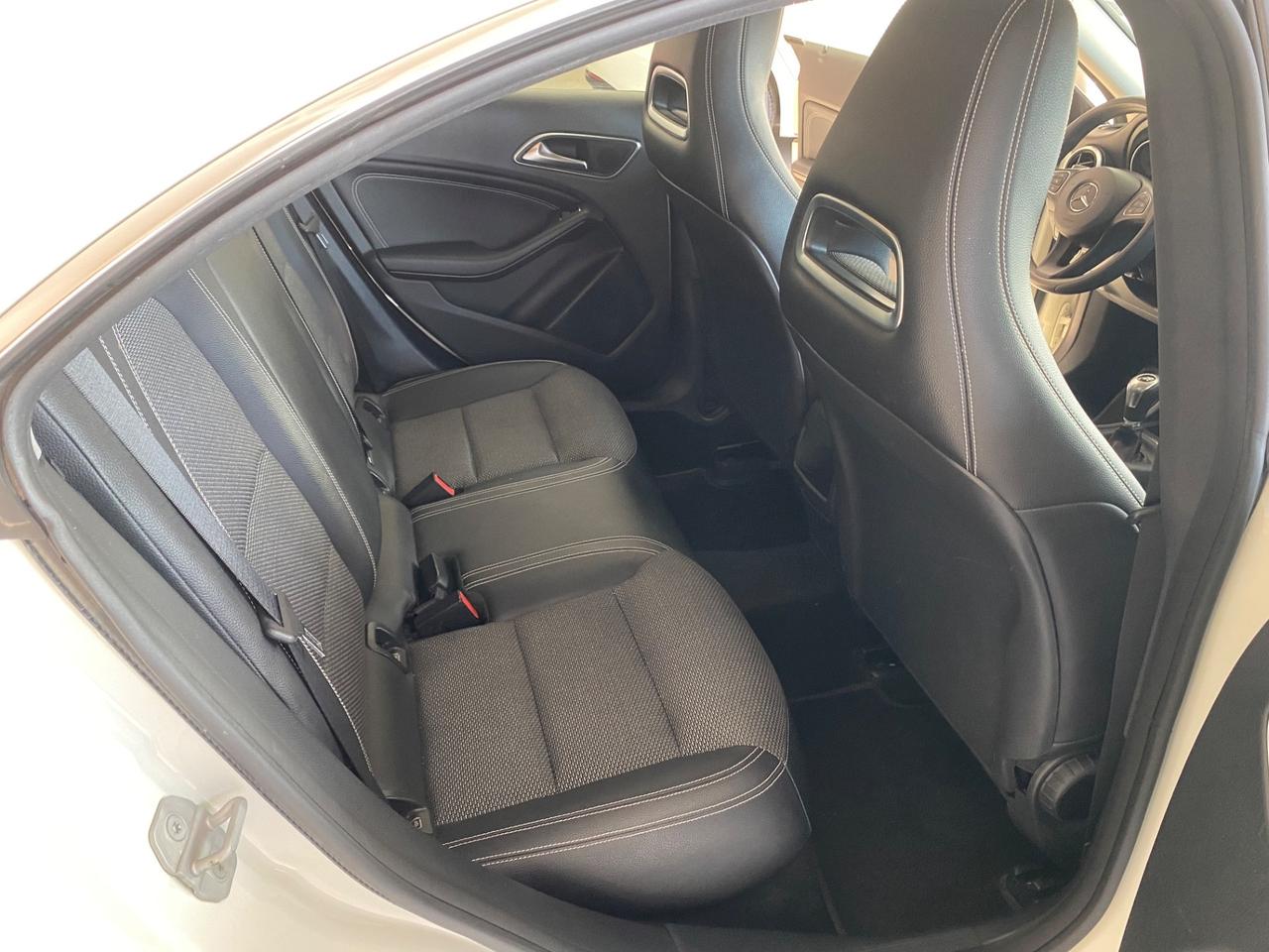 Mercedes-benz CLA 180 d Business
