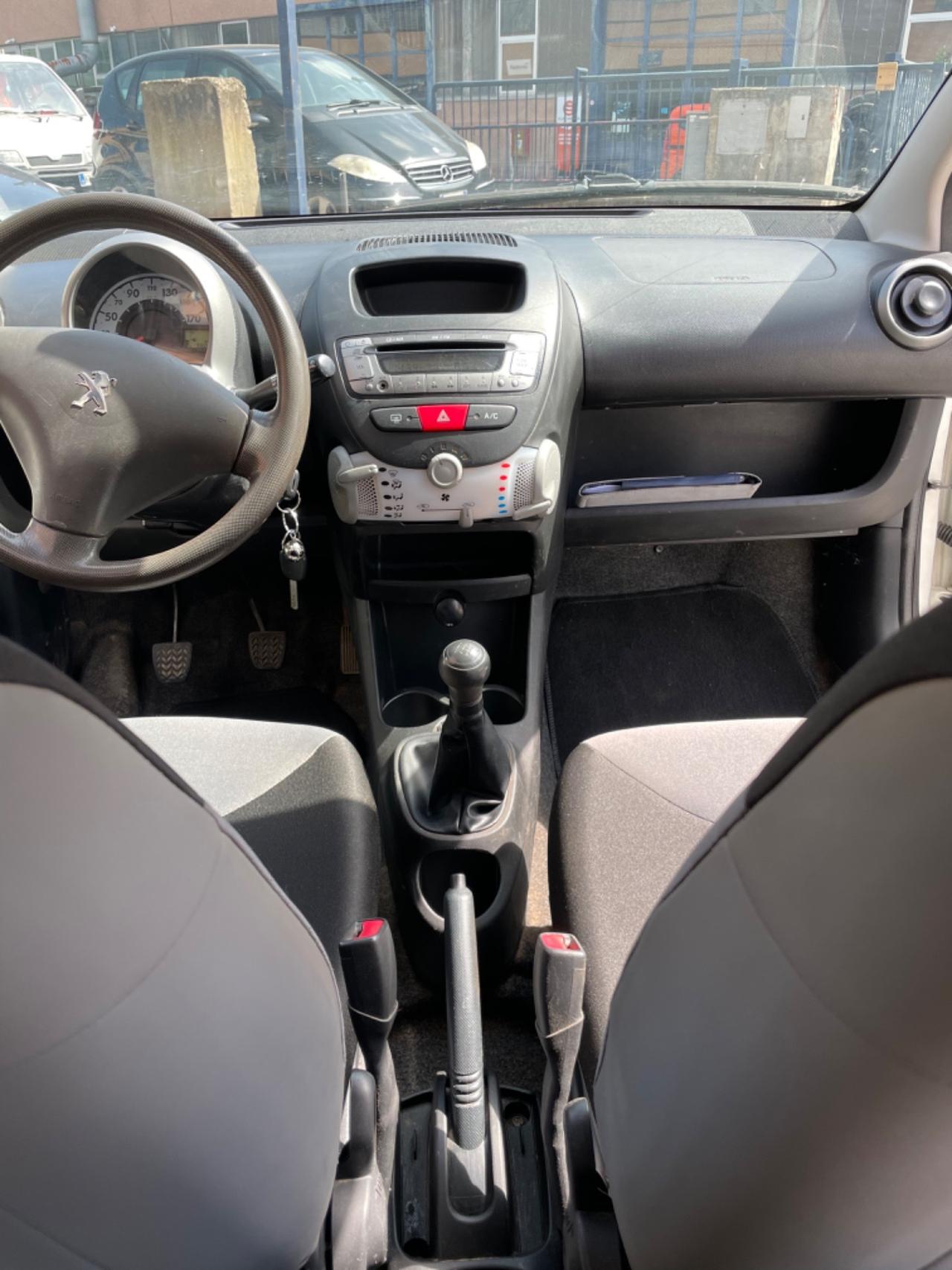 Peugeot 107 1.0 68CV 5p. Active 2Tronic