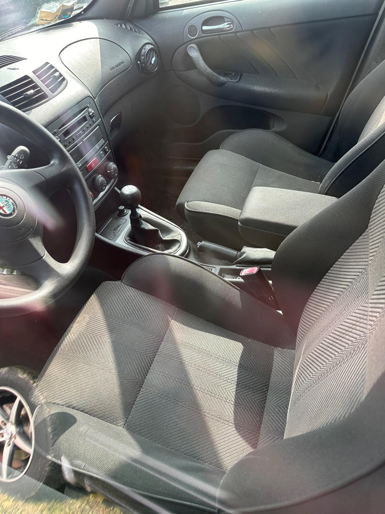 Alfa Romeo 147 1.9 JTD (120) 5 porte Progression