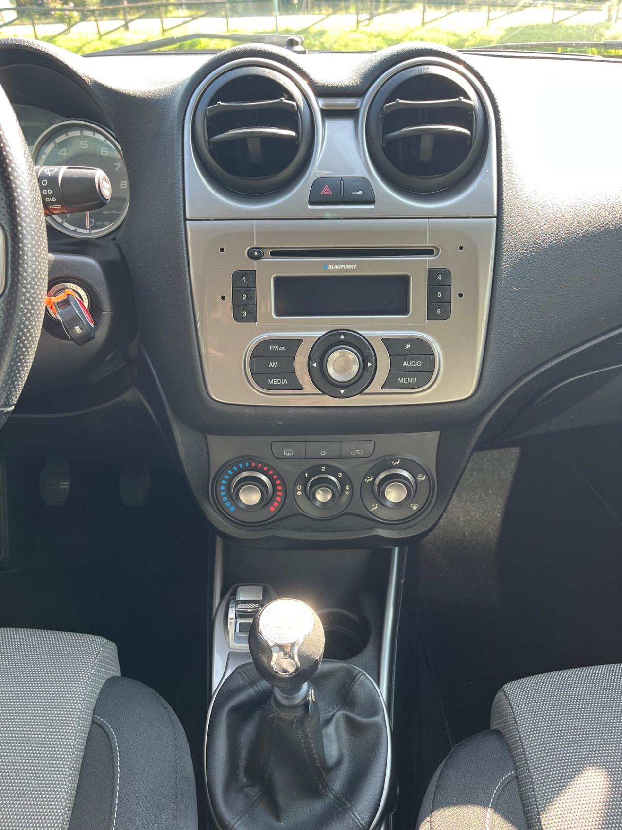Alfa Romeo MiTo 1.4 78 CV Neopatentati