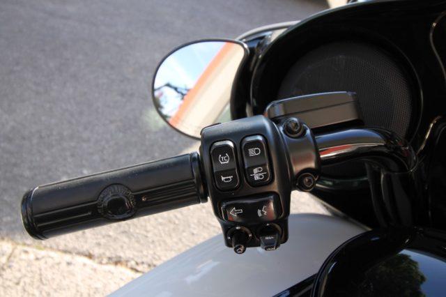 HARLEY-DAVIDSON FLHX Street Glide CRUISER