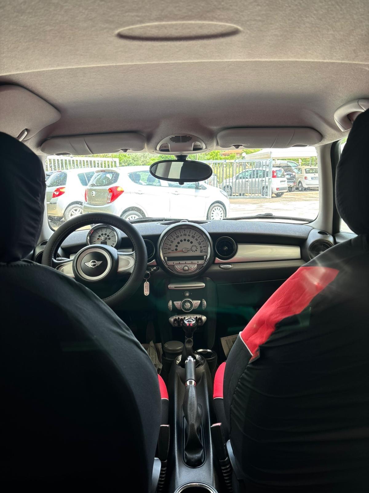 MINI COOPER 1.6 COOPER D