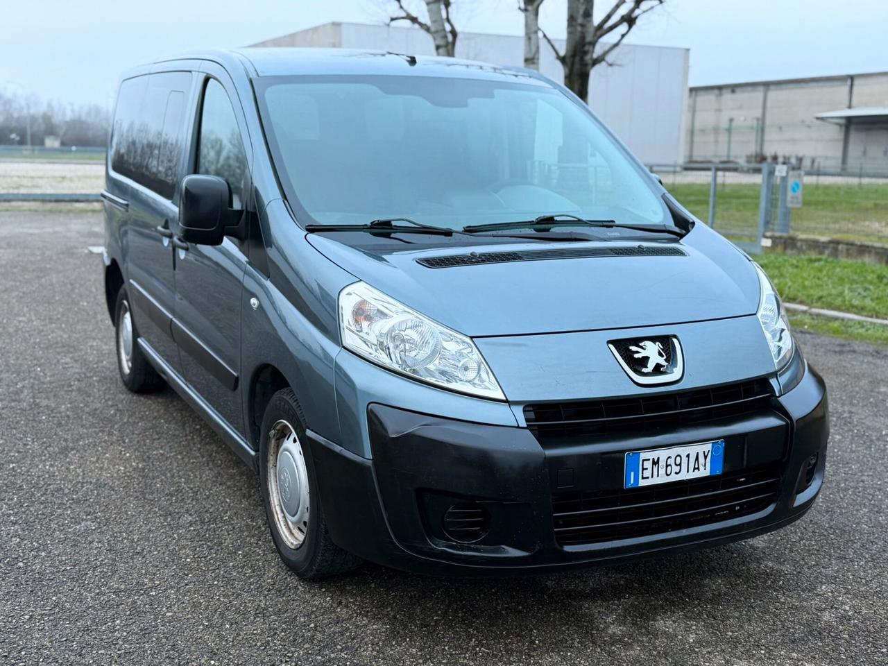 Peugeot Expert Tepee 2.0 HDi 9 POSTI