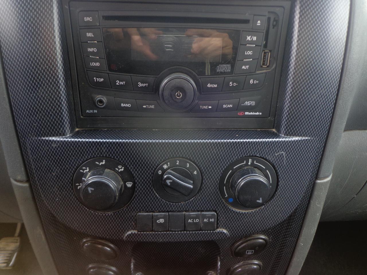 Mahindra Goa 2.2 CRDe 16V 2WD SC Trilaterale Pick-Up