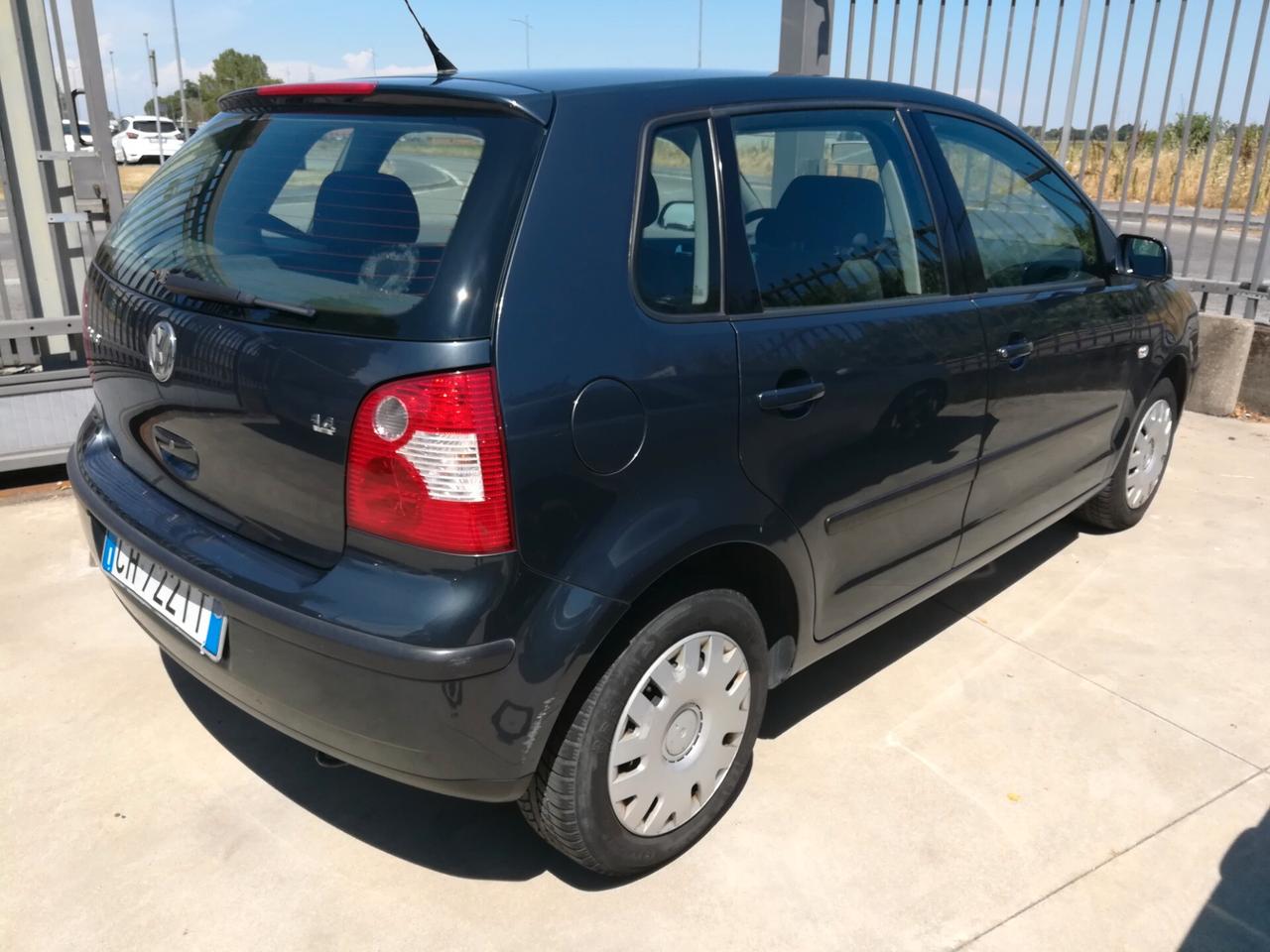 Volkswagen Polo 1.4 Benz. 75 cv UNICOPROPRIETARIO