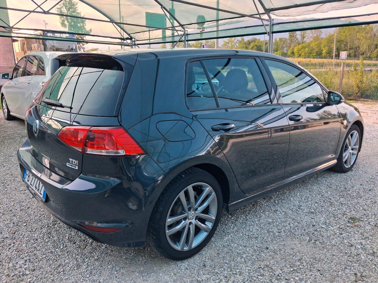 Volkswagen Golf 5 Porte 1.6 tdi (btdi) R-Line Highline 110cv