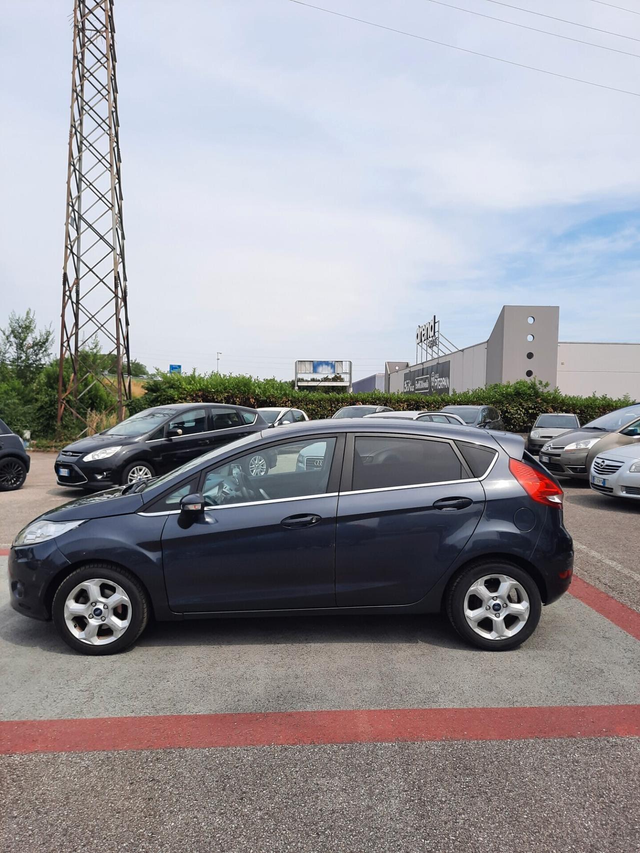 Ford Fiesta 1.6 TDCi 95 CV 5p. Titanium