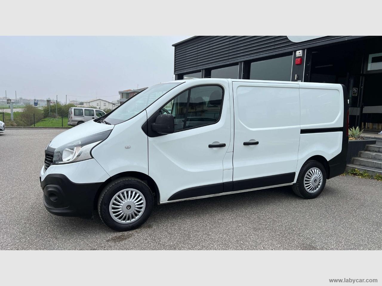 RENAULT Trafic T27 1.6dCi 120 Furgone Ice PORTA LAT DX-SX + I.V.A.