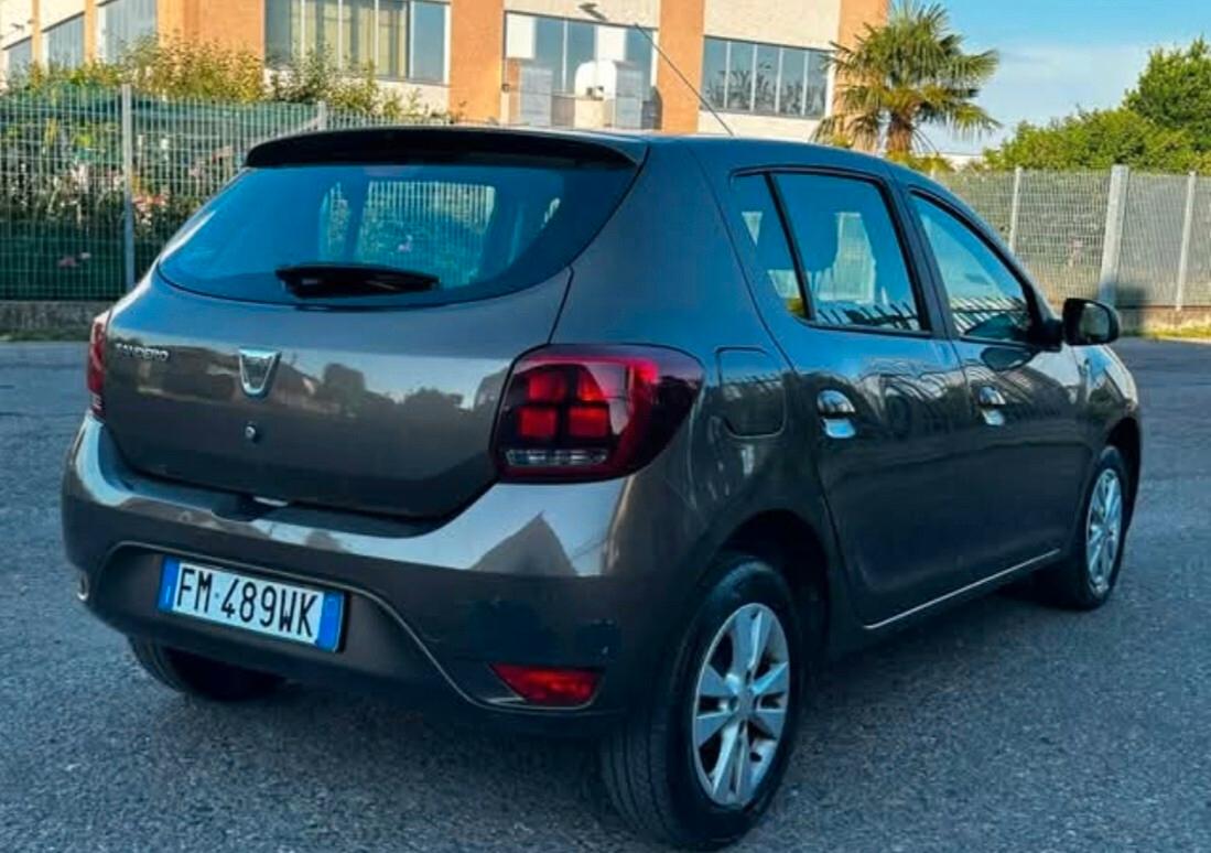Dacia Sandero 1.0 SCe 12V 75CV Lauréate