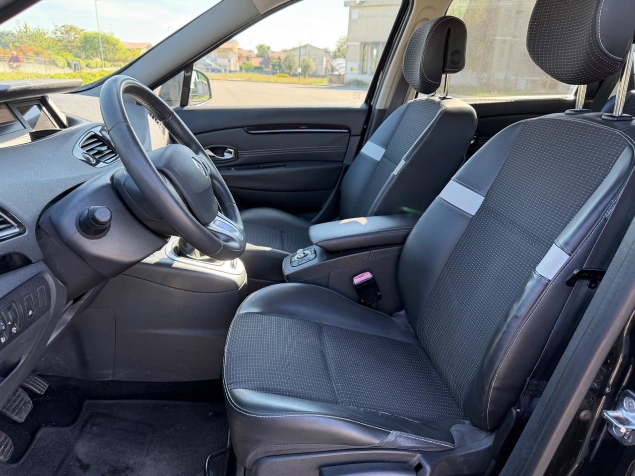 Renault Scenic Scénic X-Mod 1.5 dCi 110CV