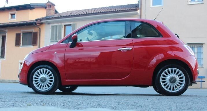 Fiat 500 1.2 Lounge TETTO PANORAMICO CERCHI IN LEGA RADIO CD CARROZZERIA SENZA UN GRAFFIO