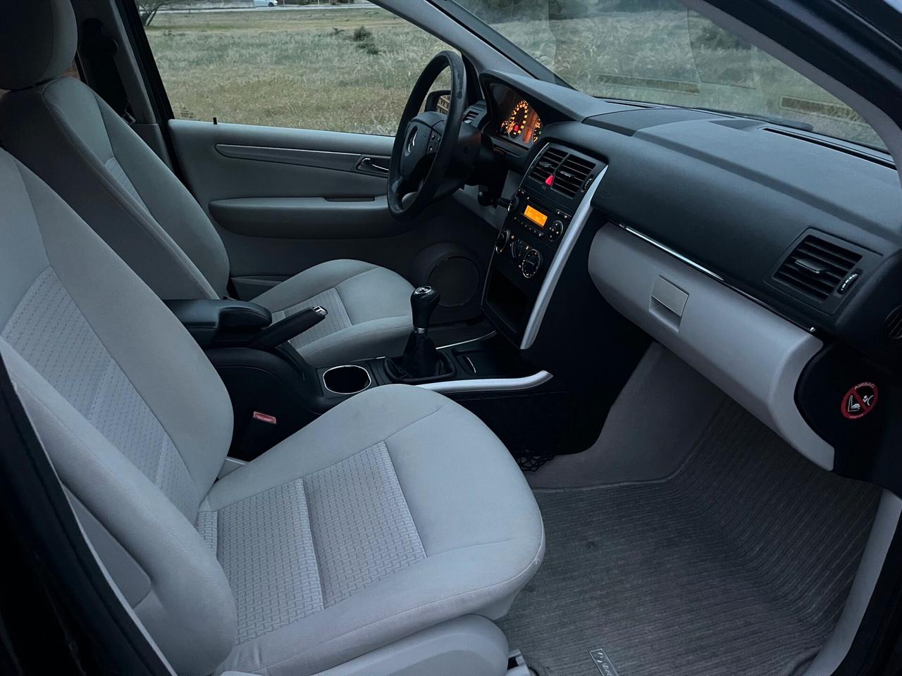 Mercedes Benz Classe B 180 CDI Executive 110CV