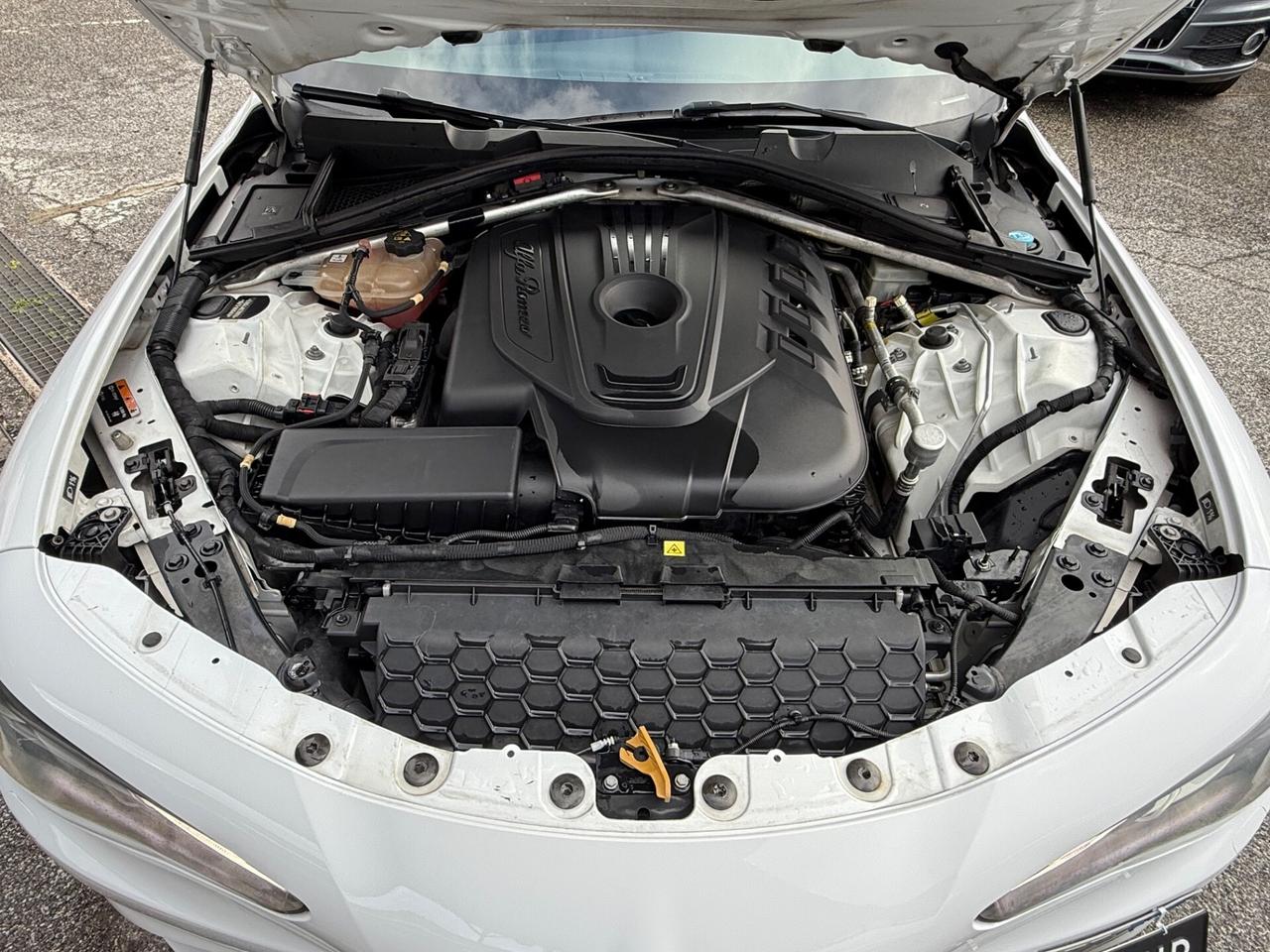 Giulia 2.2 180 CV/VELOCE /rate/permute/E6