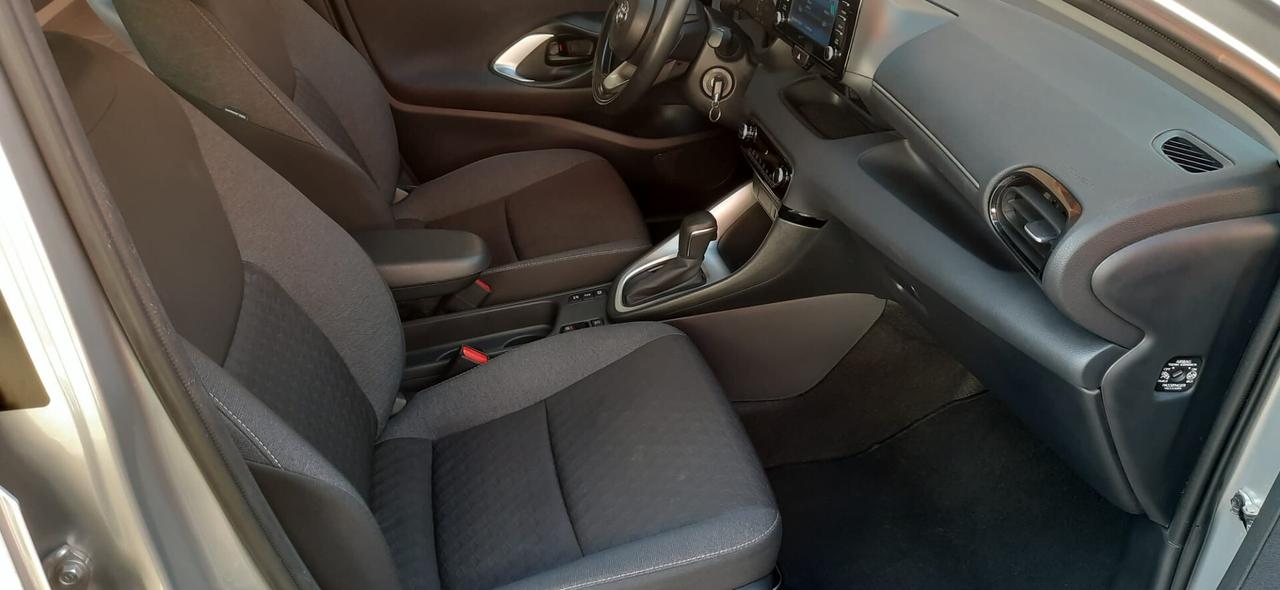 Toyota Yaris 1.5 Hybrid 5 porte Active