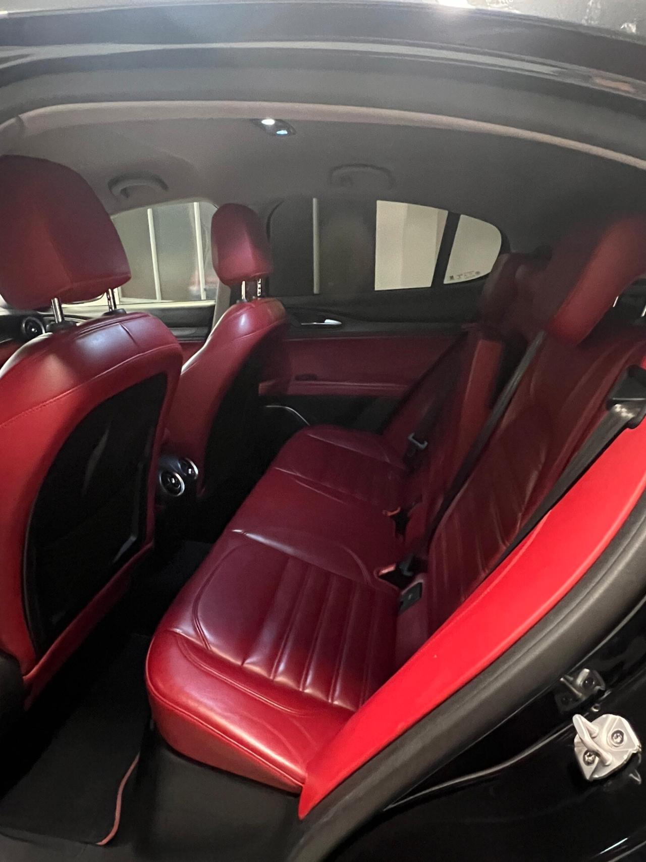 Alfa Romeo Stelvio 2.2 Turbodiesel 180 CV AT8 Q4 Super